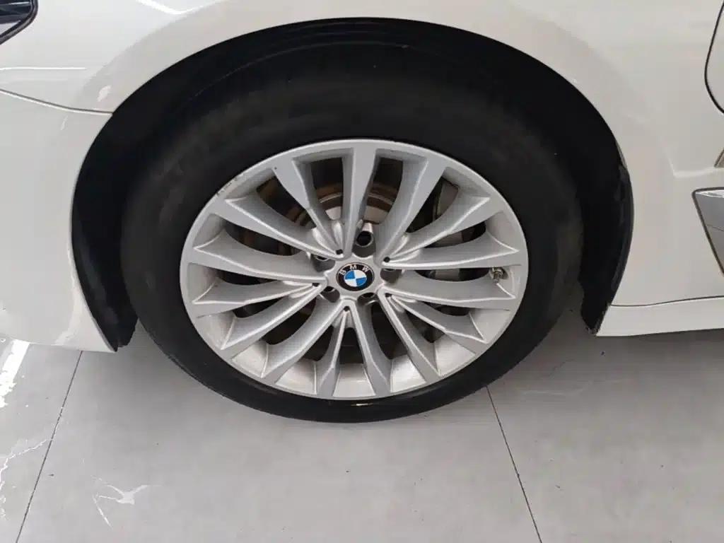 BMW 5 Series PHEV 2020 530Le Luxury Package — миниатюра 23