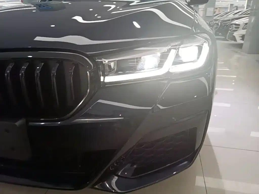 BMW 5 Series PHEV 2022 535Le Pioneer Edition M Sport Package — миниатюра 24
