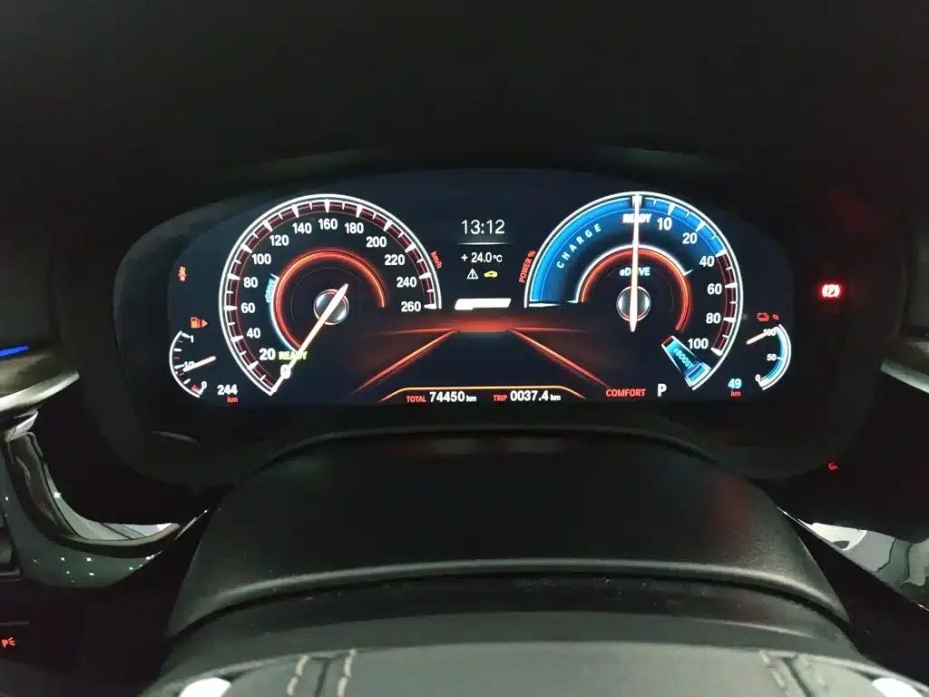 BMW 5 Series PHEV 2019 Facelift 530Le Luxury Package — миниатюра 12