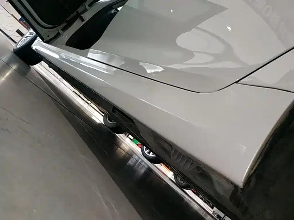 BMW 5 Series PHEV 2019 Facelift 530Le Luxury Package — миниатюра 22