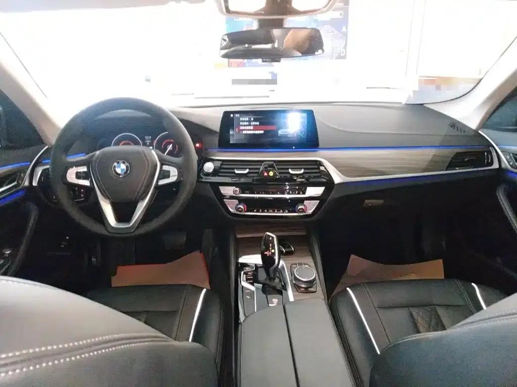 BMW 5 Series PHEV 2019 Facelift 530Le Luxury Package — миниатюра 10