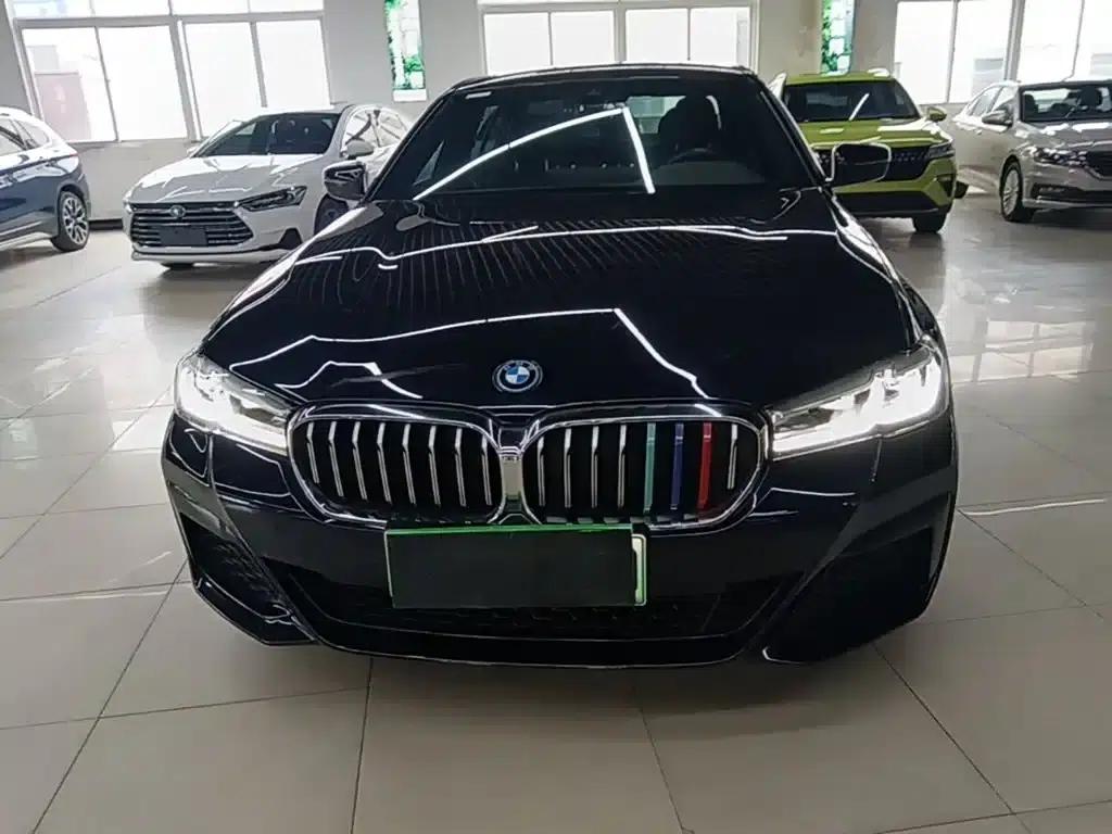 BMW 5 Series PHEV 2022 Facelift 535Le M Sport Package — миниатюра 3