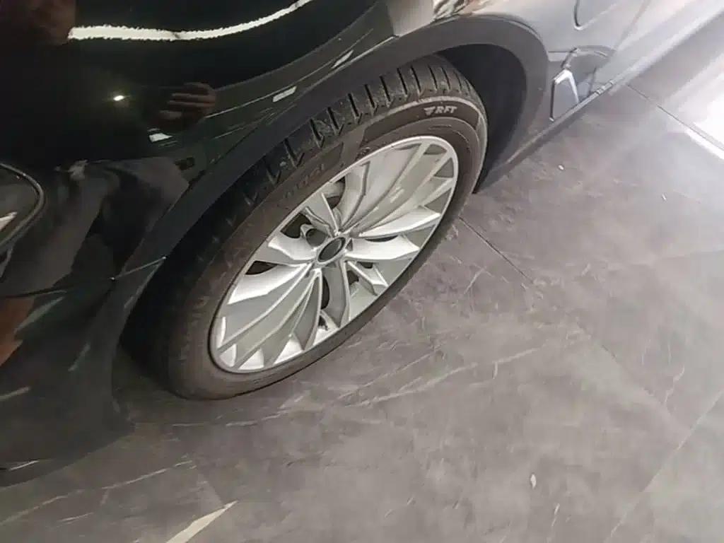 BMW 5 Series PHEV 2019 530Le Luxury Package — миниатюра 23