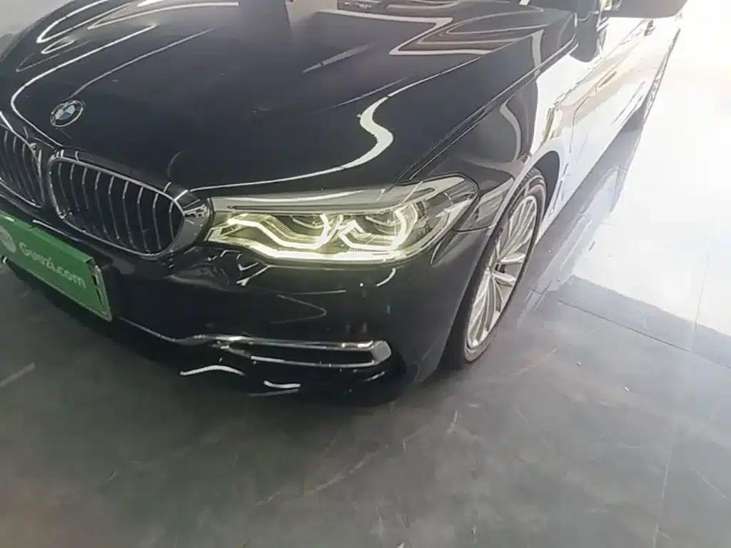 BMW 5 Series PHEV 2019 530Le Luxury Package — миниатюра 24