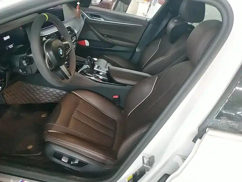 BMW 5 Series PHEV 2021 535Le M Sport Package — миниатюра 11