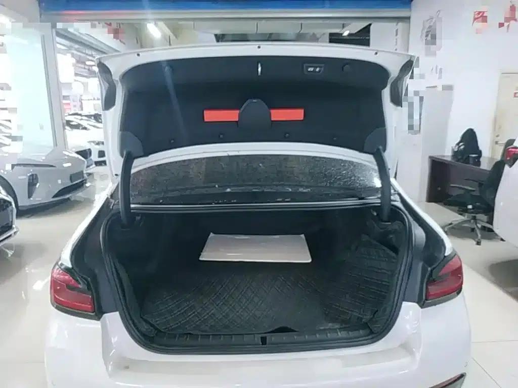 BMW 5 Series PHEV 2021 535Le M Sport Package — миниатюра 15