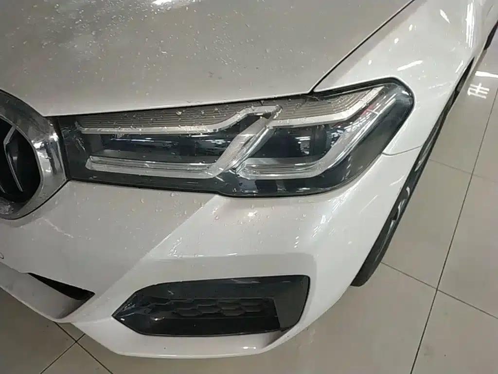 BMW 5 Series PHEV 2021 535Le M Sport Package — миниатюра 18