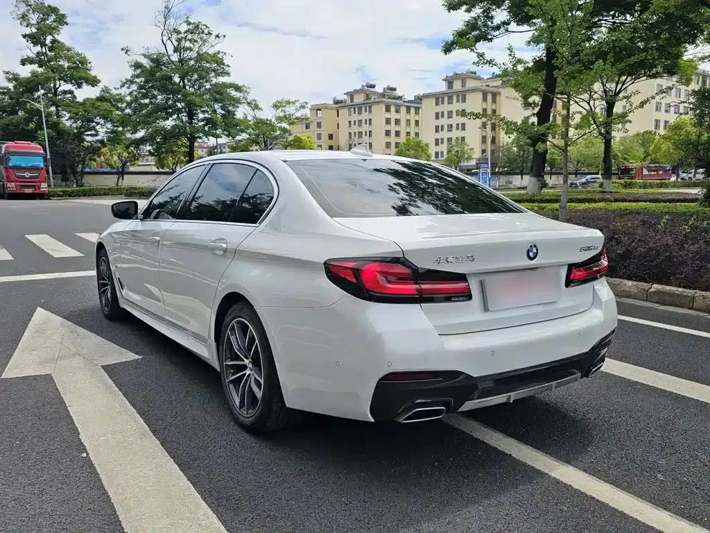 BMW 5 Series PHEV 2022 535Le Pioneer Edition M Sport Package — миниатюра 16