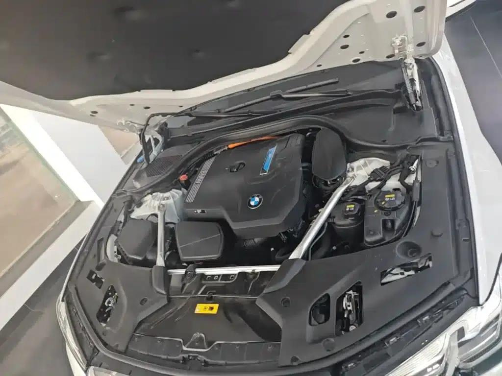 BMW 5 Series PHEV 2022 535Le Pioneer Edition M Sport Package — миниатюра 21