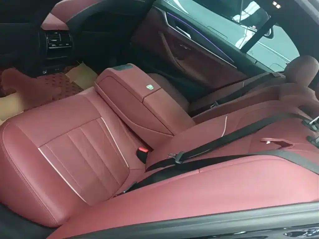 BMW 5 Series PHEV 2021 535Le M Sport Package — миниатюра 17