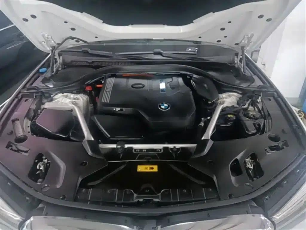 BMW 5 Series PHEV 2021 535Le M Sport Package — миниатюра 20