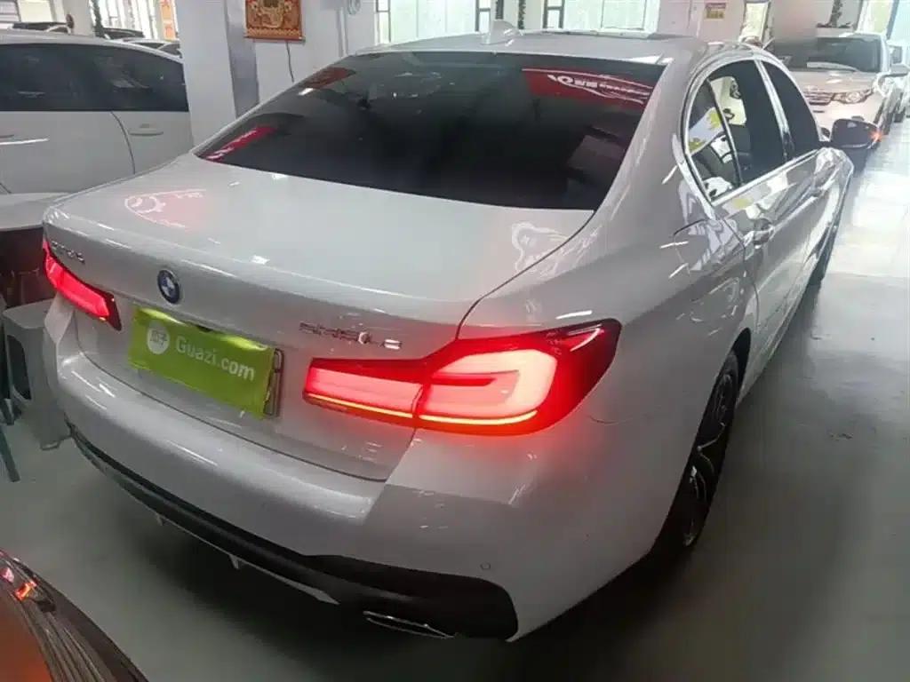 BMW 5 Series PHEV 2021 535Le M Sport Package — миниатюра 7