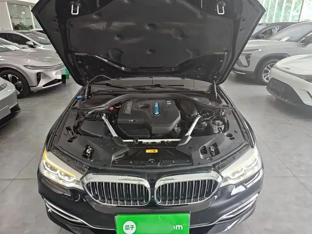 BMW 5 Series PHEV 2020 Mileage Upgrade Edition 530Le Pioneer Edition — миниатюра 20