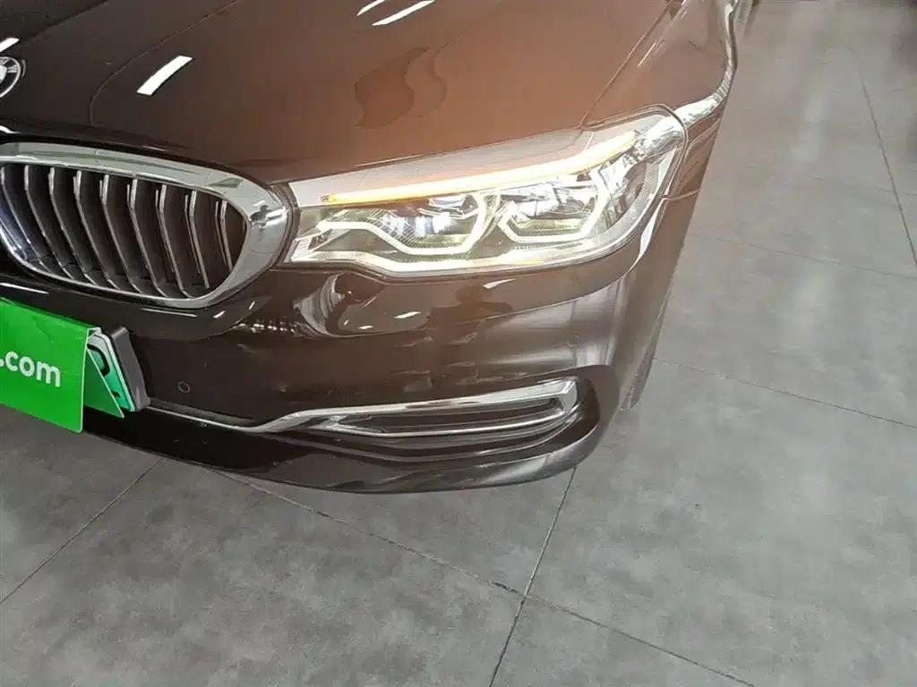 BMW 5 Series PHEV 2020 Mileage Upgrade Edition 530Le Pioneer Edition — миниатюра 24