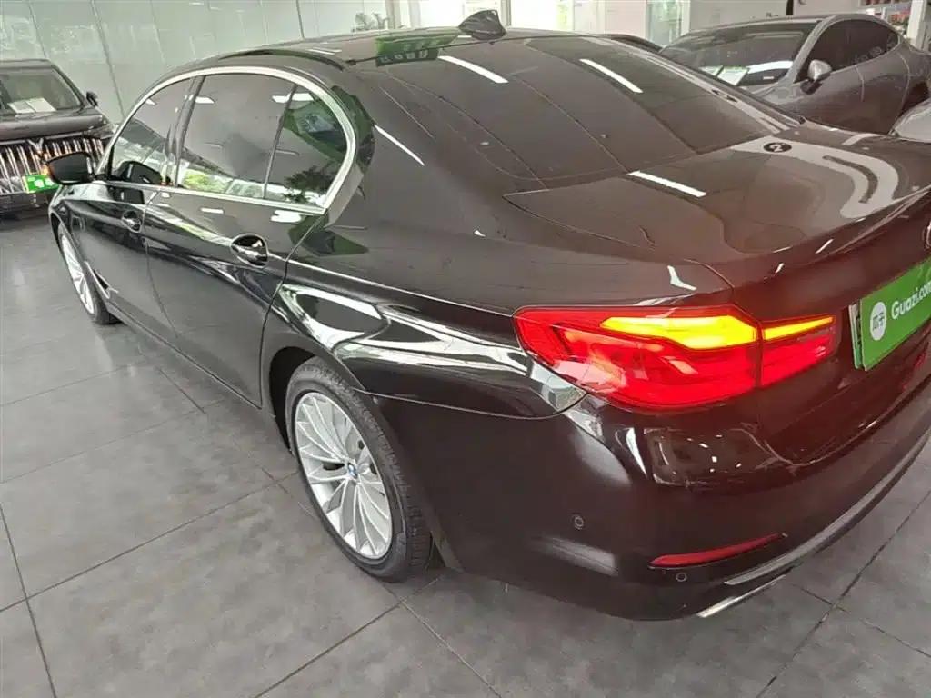 BMW 5 Series PHEV 2020 Mileage Upgrade Edition 530Le Pioneer Edition — миниатюра 5