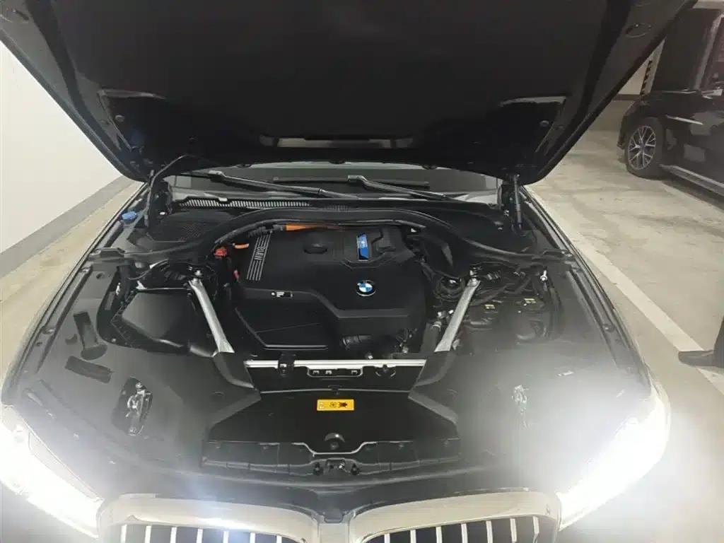 BMW 5 Series PHEV 2022 Facelift 535Le M Sport Package — миниатюра 20