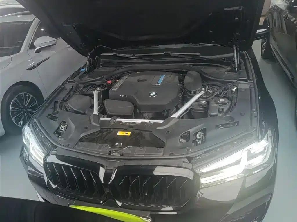 BMW 5 Series PHEV 2021 535Le Pioneer Edition M Sport Package — миниатюра 20