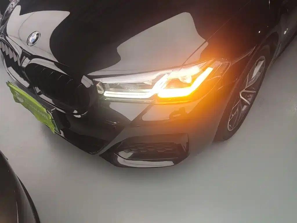 BMW 5 Series PHEV 2021 535Le Pioneer Edition M Sport Package — миниатюра 24