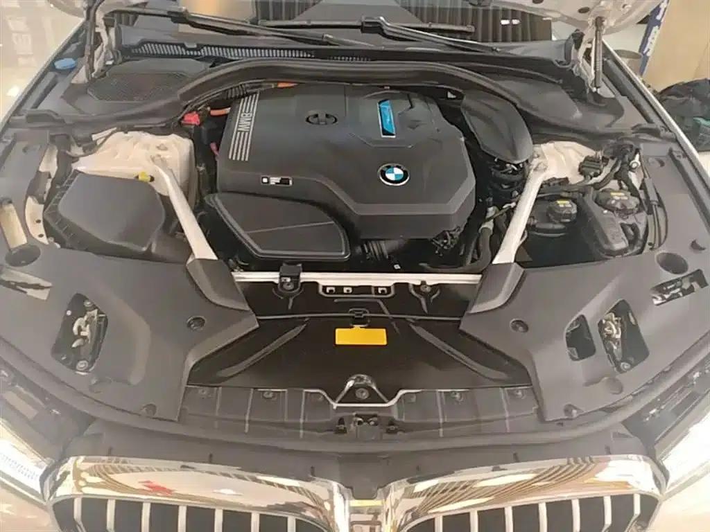 BMW 5 Series PHEV 2022 Facelift 535Le Pioneer Edition M Sport Package — миниатюра 20