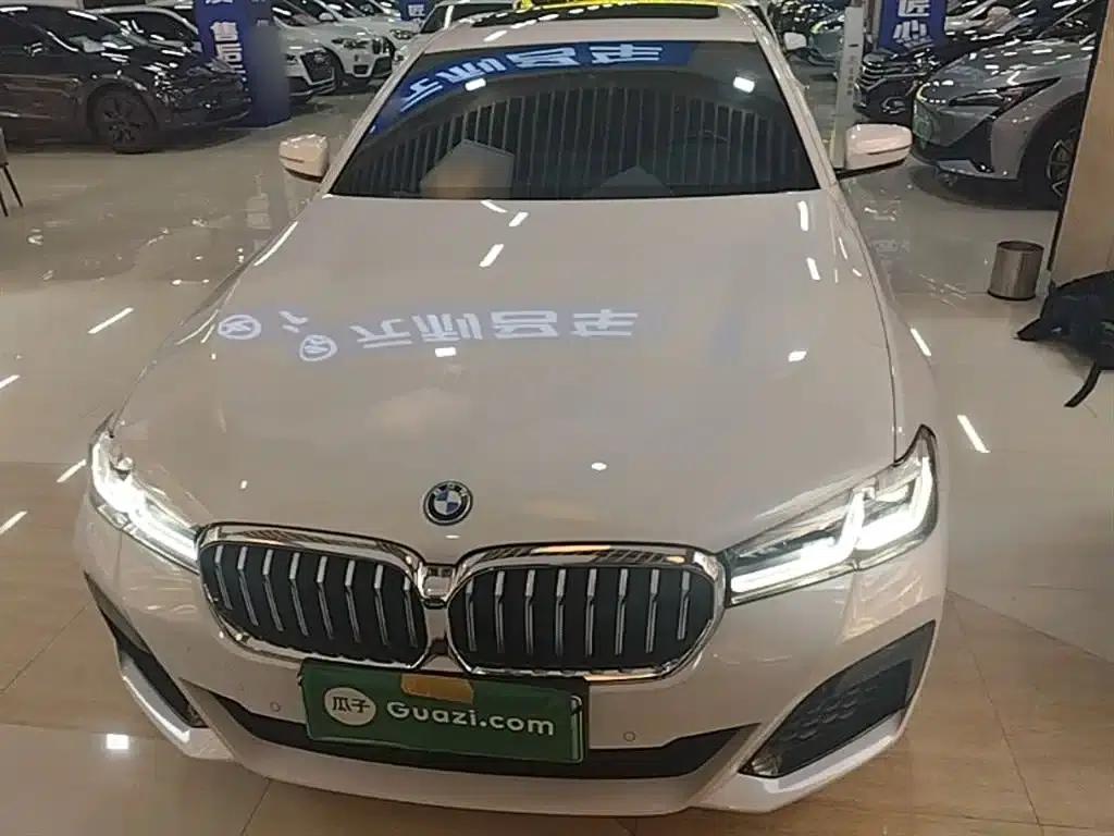 BMW 5 Series PHEV 2022 Facelift 535Le Pioneer Edition M Sport Package — миниатюра 3