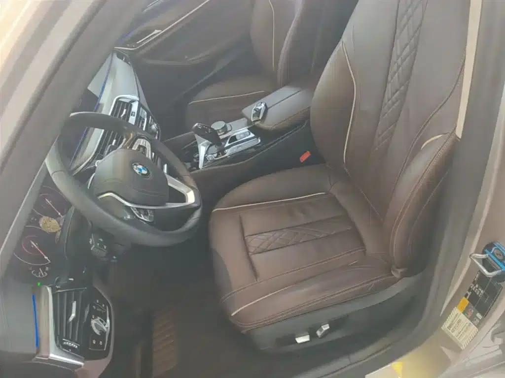 BMW 5 Series PHEV 2019 530Le Luxury Package — миниатюра 15