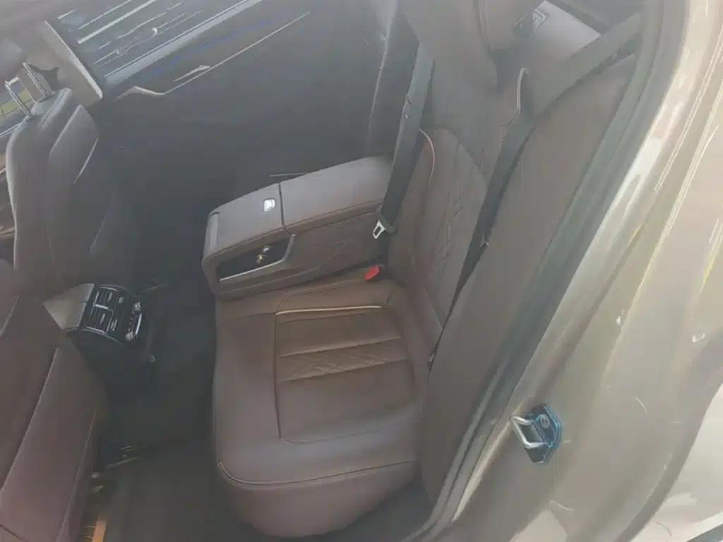 BMW 5 Series PHEV 2019 530Le Luxury Package — миниатюра 17