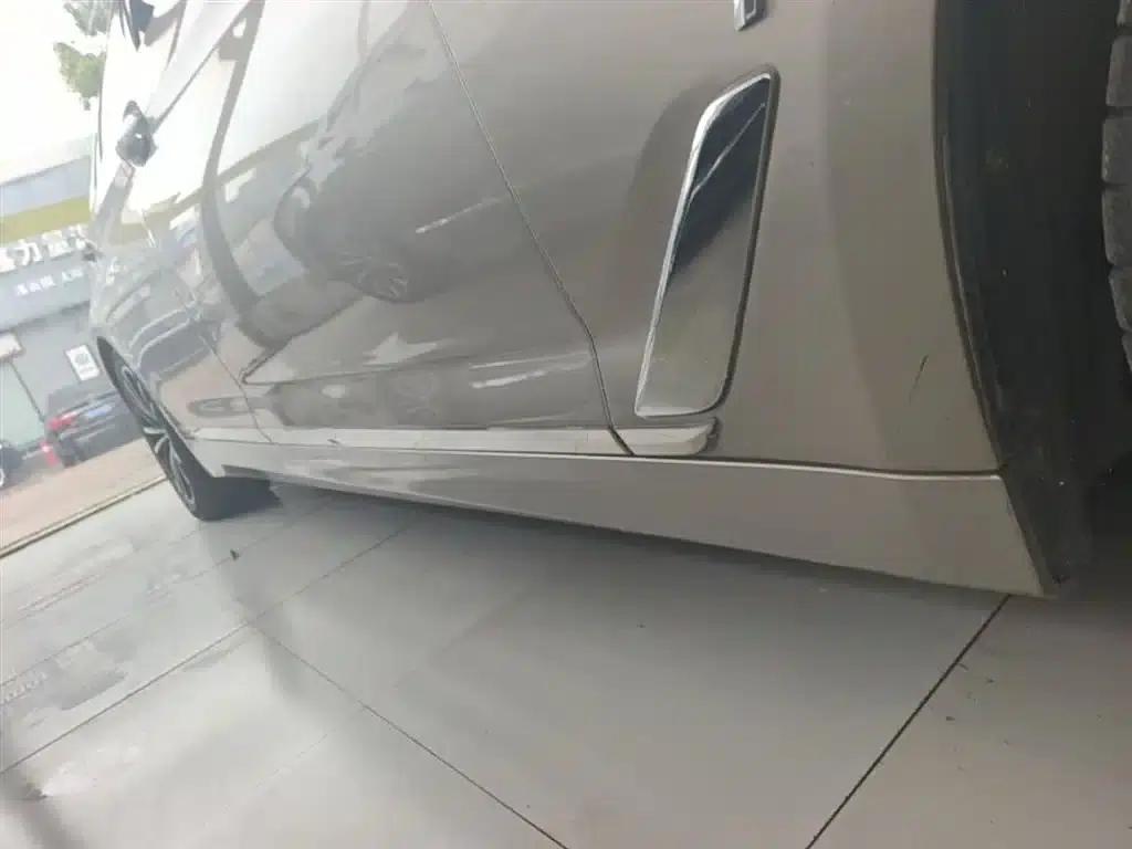 BMW 5 Series PHEV 2019 530Le Luxury Package — миниатюра 21
