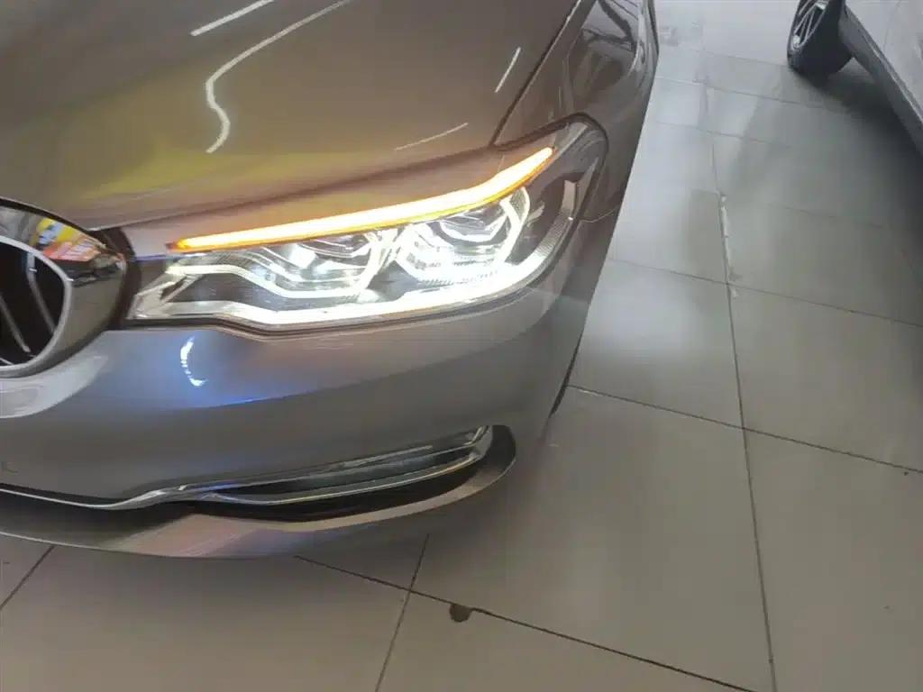 BMW 5 Series PHEV 2019 530Le Luxury Package — миниатюра 24