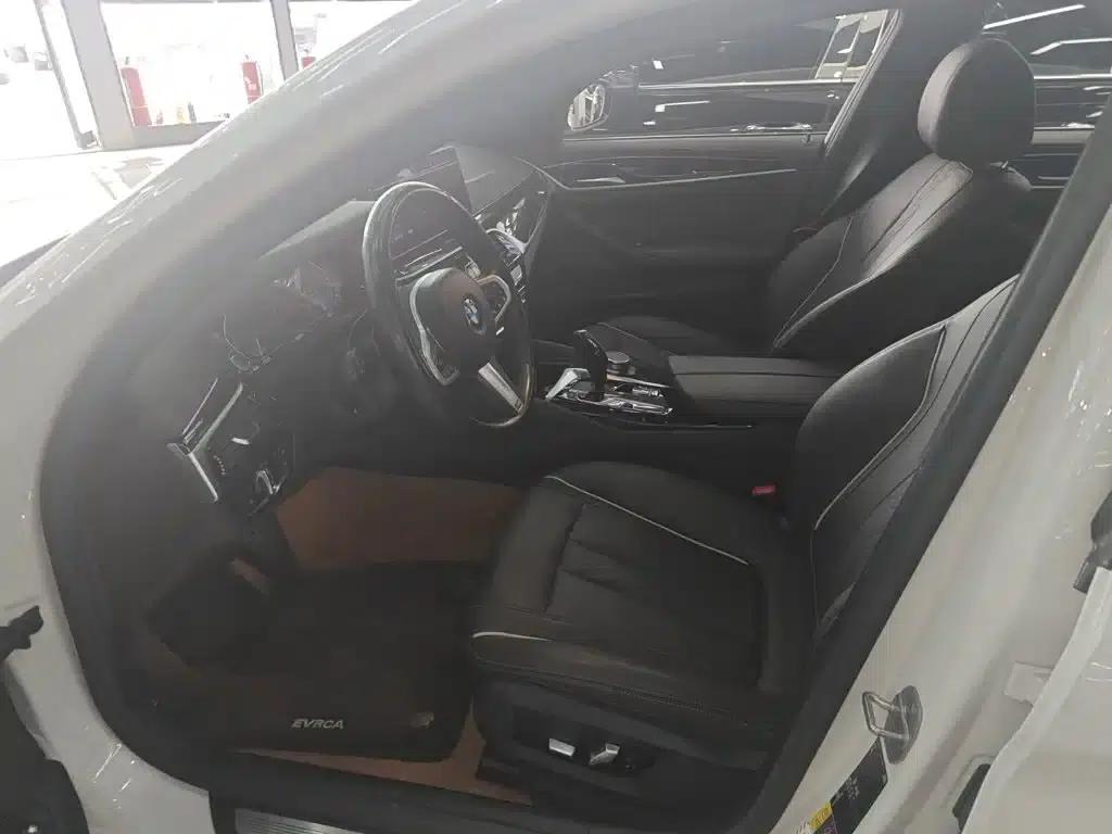 BMW 5 Series PHEV 2022 535Le M Sport Package — миниатюра 11