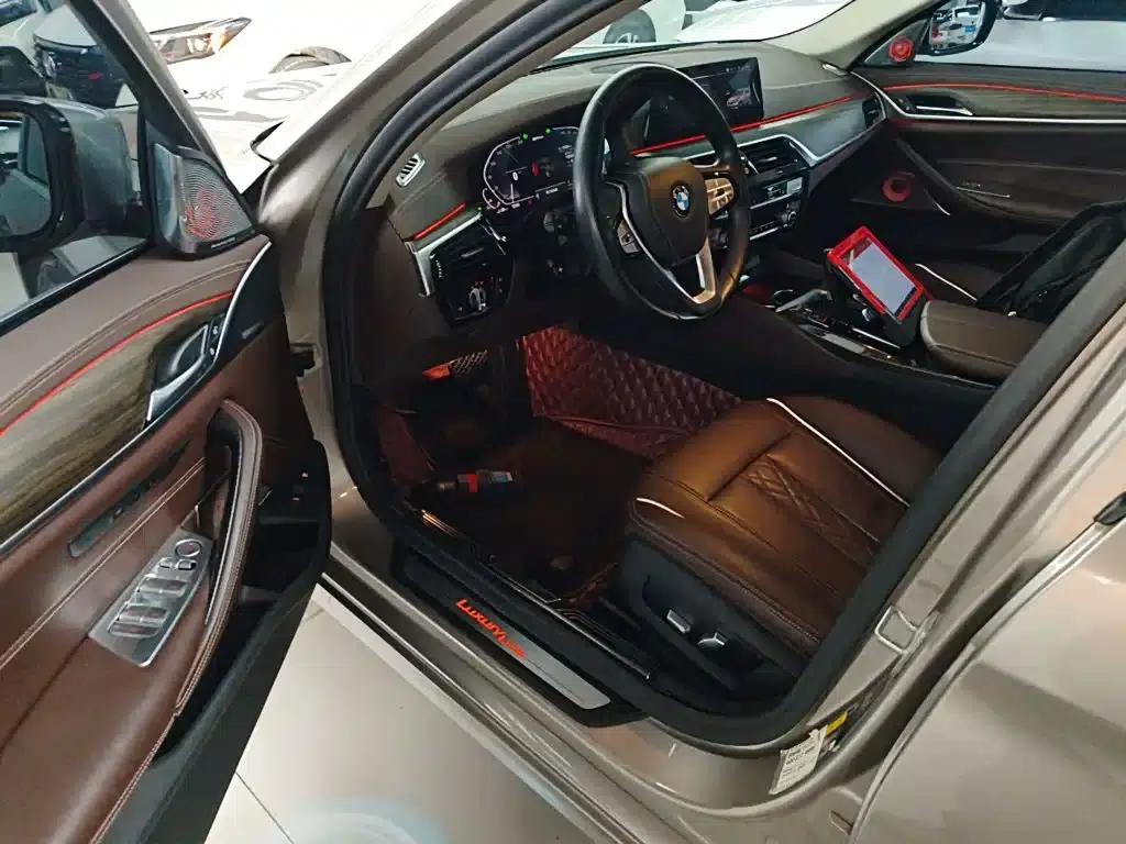 BMW 5 Series PHEV 2020 Mileage Upgrade Edition 530Le Luxury Package — миниатюра 12