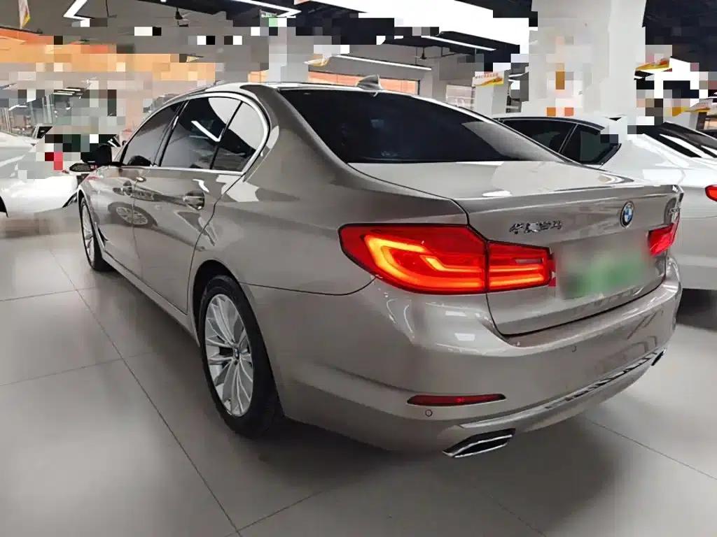 BMW 5 Series PHEV 2020 Mileage Upgrade Edition 530Le Luxury Package — миниатюра 23
