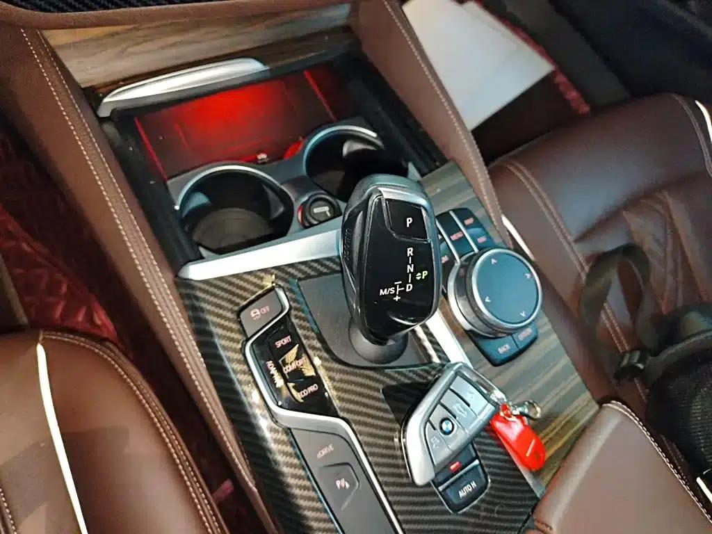 BMW 5 Series PHEV 2020 Mileage Upgrade Edition 530Le Luxury Package — миниатюра 10