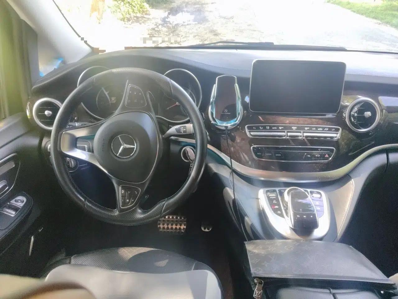 Mercedes-Benz V-Class 2018 V 260 L Prestige Extended Version China VI — миниатюра 10