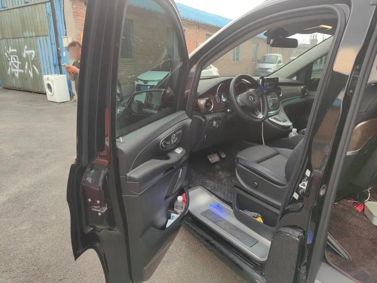 Mercedes-Benz V-Class 2022 V 260 Prestige Edition — миниатюра 16