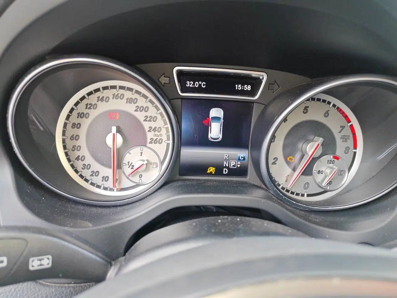 Mercedes-Benz GLA 2015 GLA 200 Sport Edition — миниатюра 11