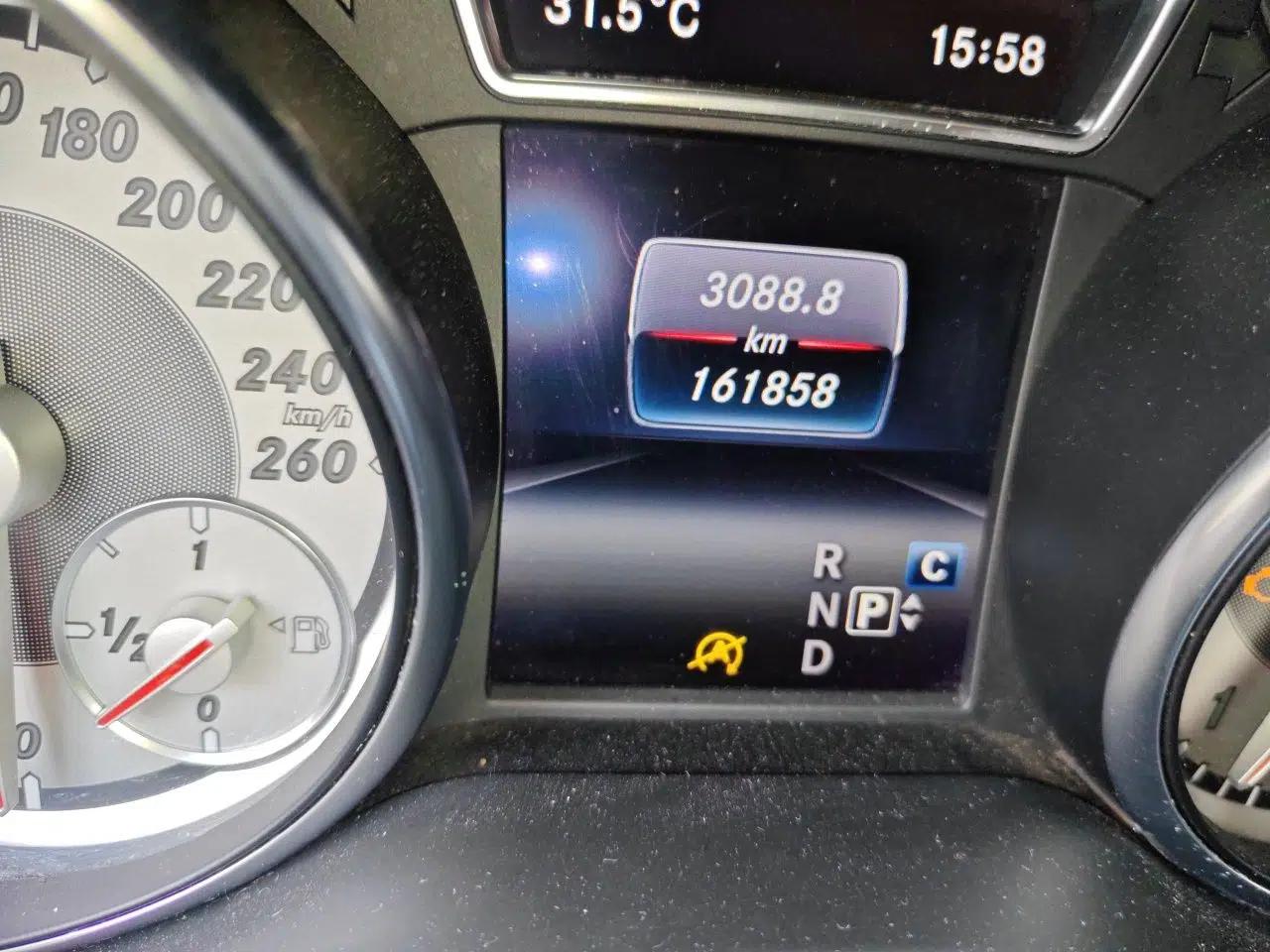 Mercedes-Benz GLA 2015 GLA 200 Sport Edition — миниатюра 12