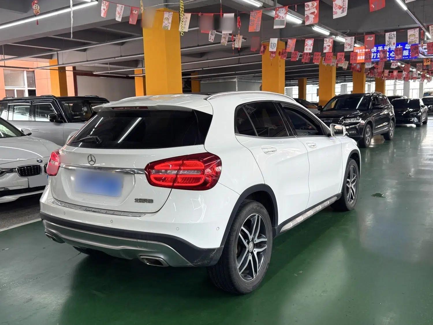 Mercedes-Benz GLA 2016 GLA 200 Fashion Model — миниатюра 17