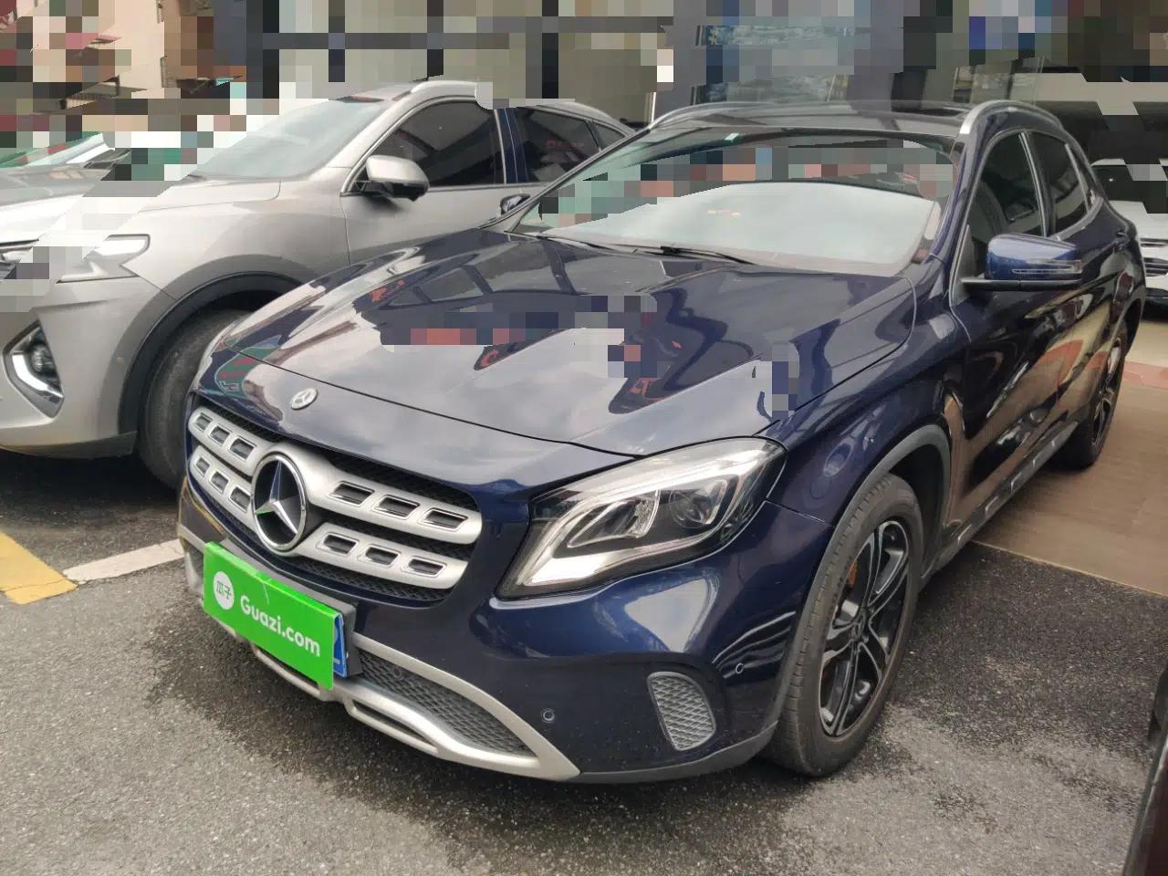 Mercedes-Benz GLA 2018 GLA 200 Fashion Model — миниатюра 1