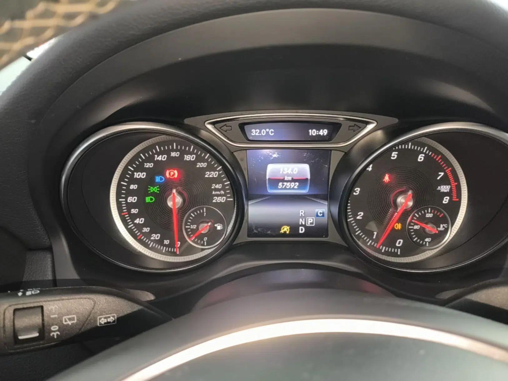 Mercedes-Benz GLA 2017 GLA 200 Fashion Model — миниатюра 19