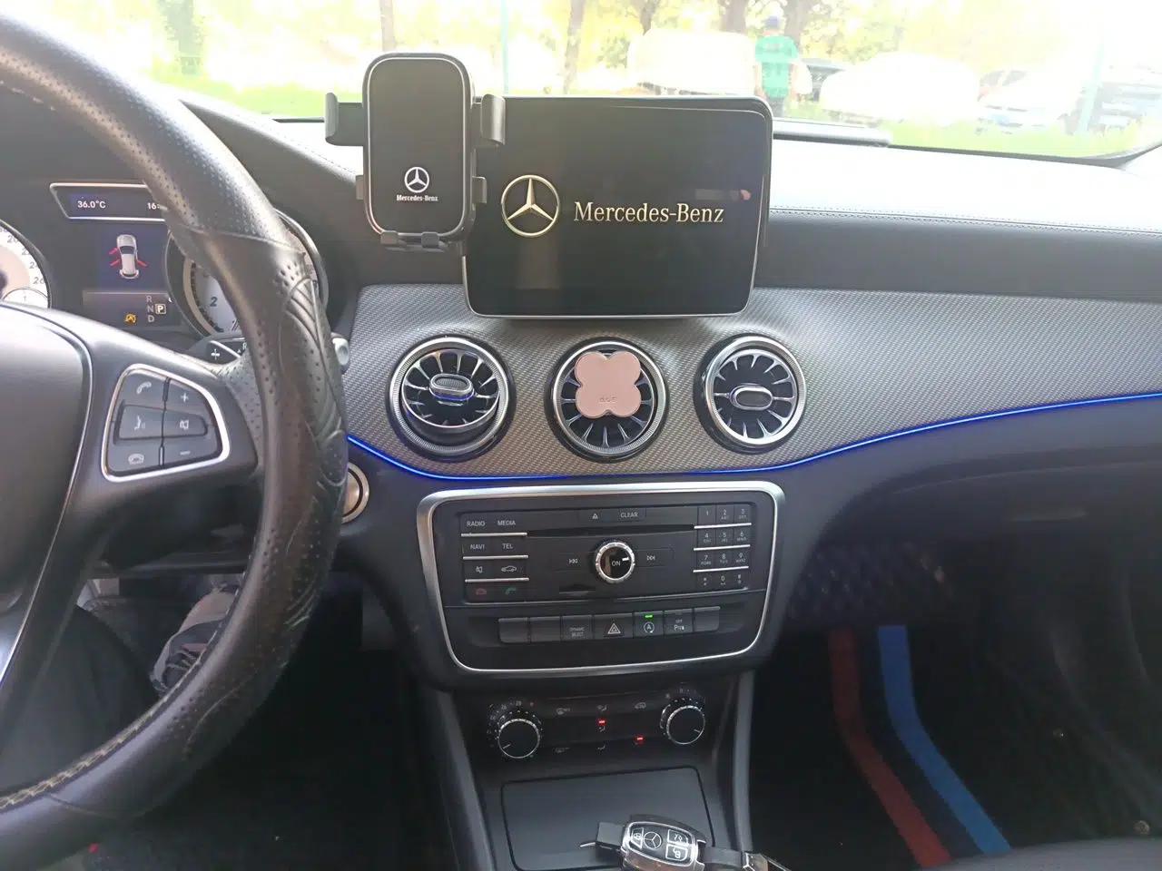 Mercedes-Benz GLA 2016 GLA 200 Fashion Model — миниатюра 13