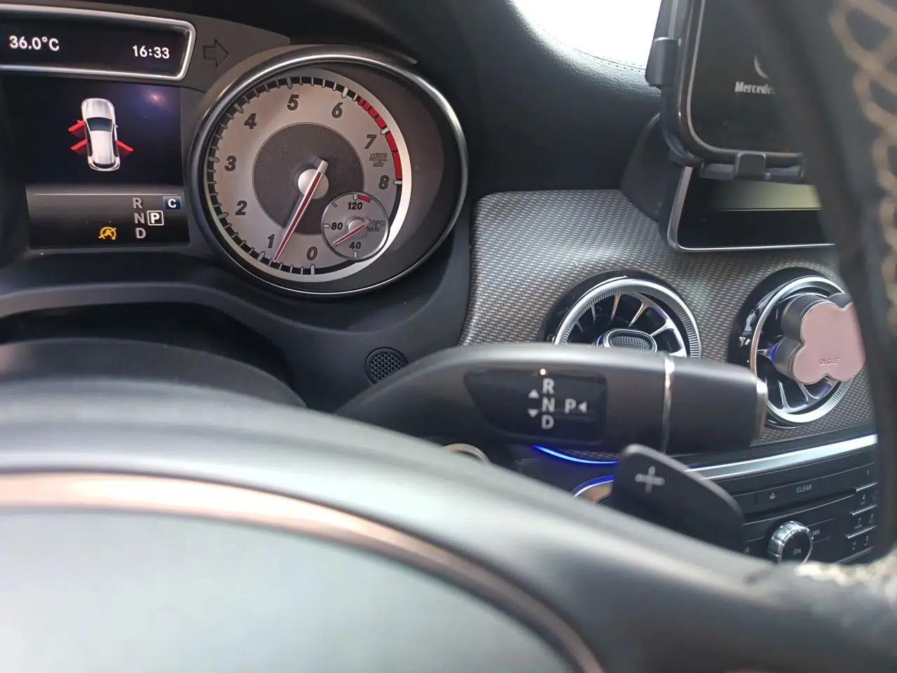 Mercedes-Benz GLA 2016 GLA 200 Fashion Model — миниатюра 14