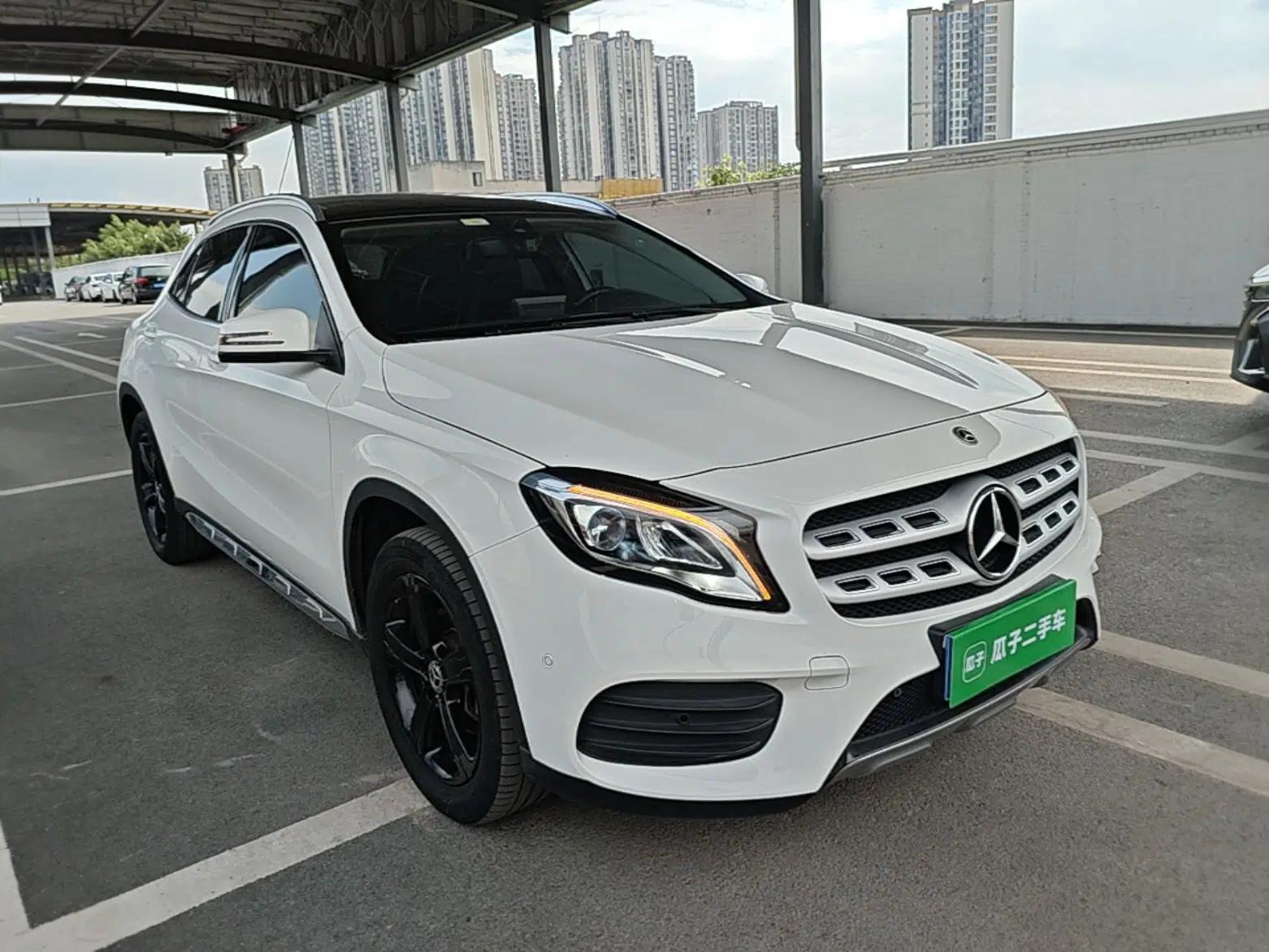 Mercedes-Benz GLA 2019 GLA 200 Fashion Model — миниатюра 3