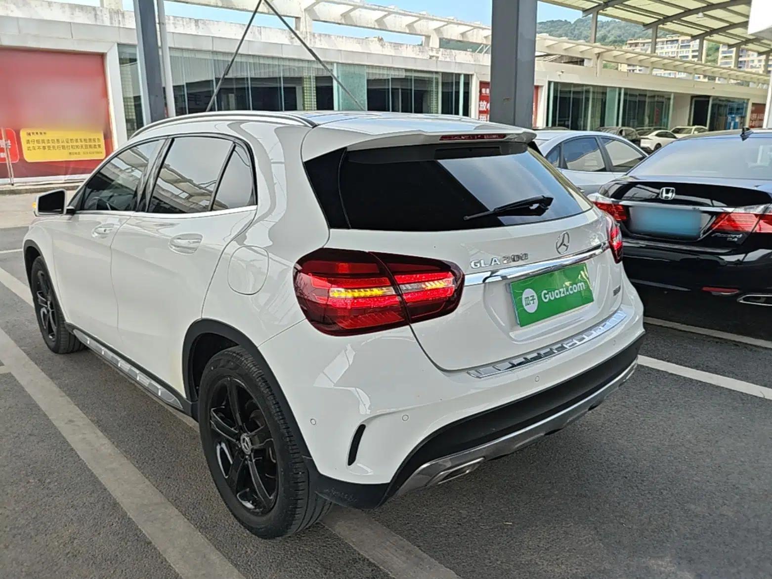 Mercedes-Benz GLA 2019 GLA 200 Fashion Model — миниатюра 4