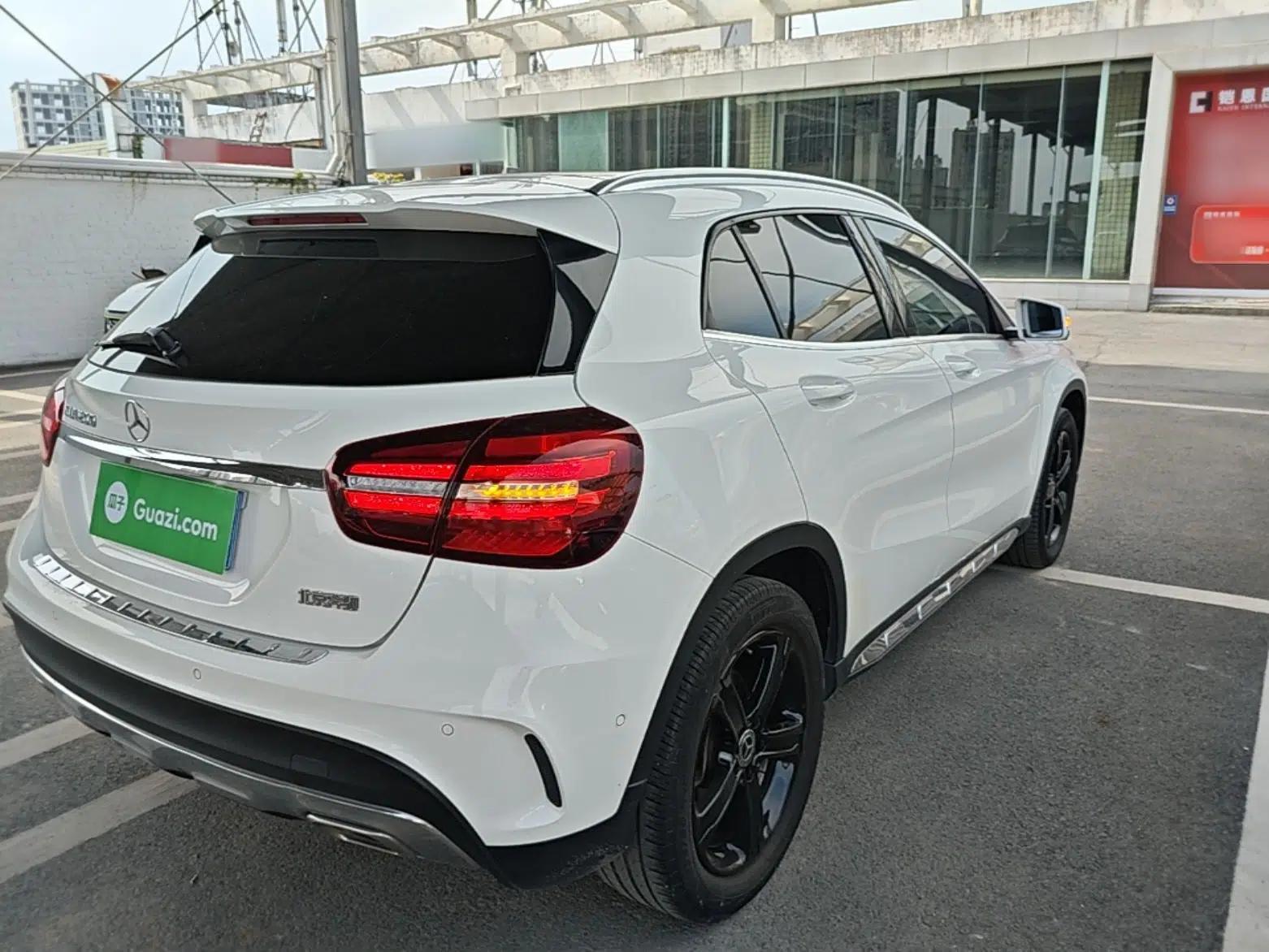 Mercedes-Benz GLA 2019 GLA 200 Fashion Model — миниатюра 6