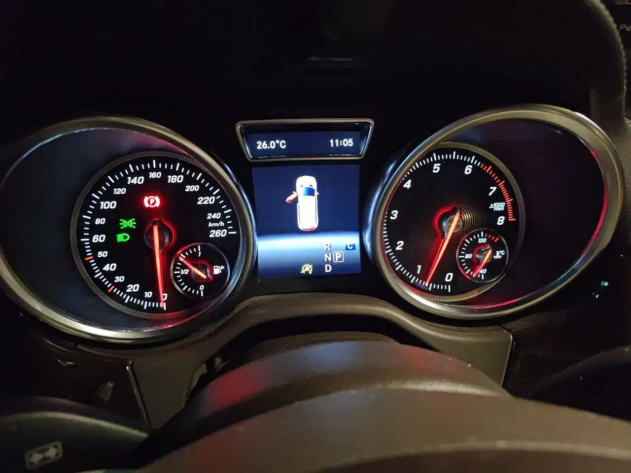 Mercedes-Benz GLS 2018 GLS 400 4MATIC Dynamic Model — миниатюра 11