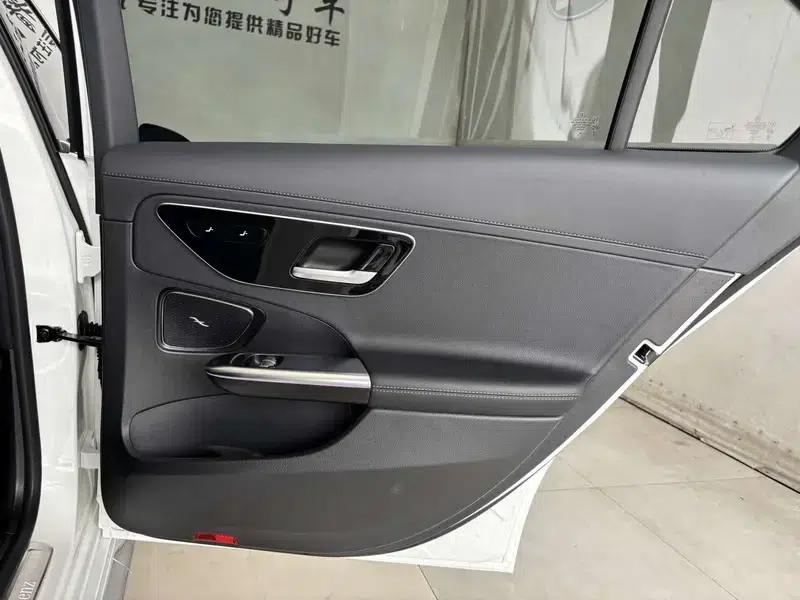 Mercedes-Benz C-Class PHEV 2025 C 350 eL — миниатюра 17