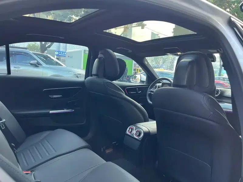 Mercedes-Benz C-Class PHEV 2024 Model, Third Facelift C 350 eL — миниатюра 17