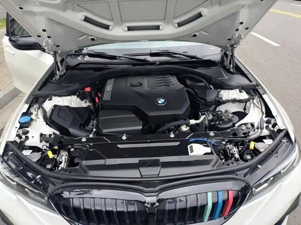 2022 BMW 3 Series 325i M Sport Shadow Edition — миниатюра 16