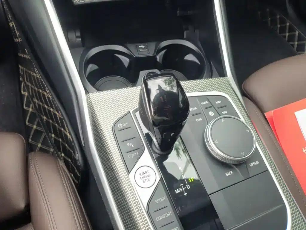 2022 BMW 3 Series 325i M Sport Shadow Edition — миниатюра 10