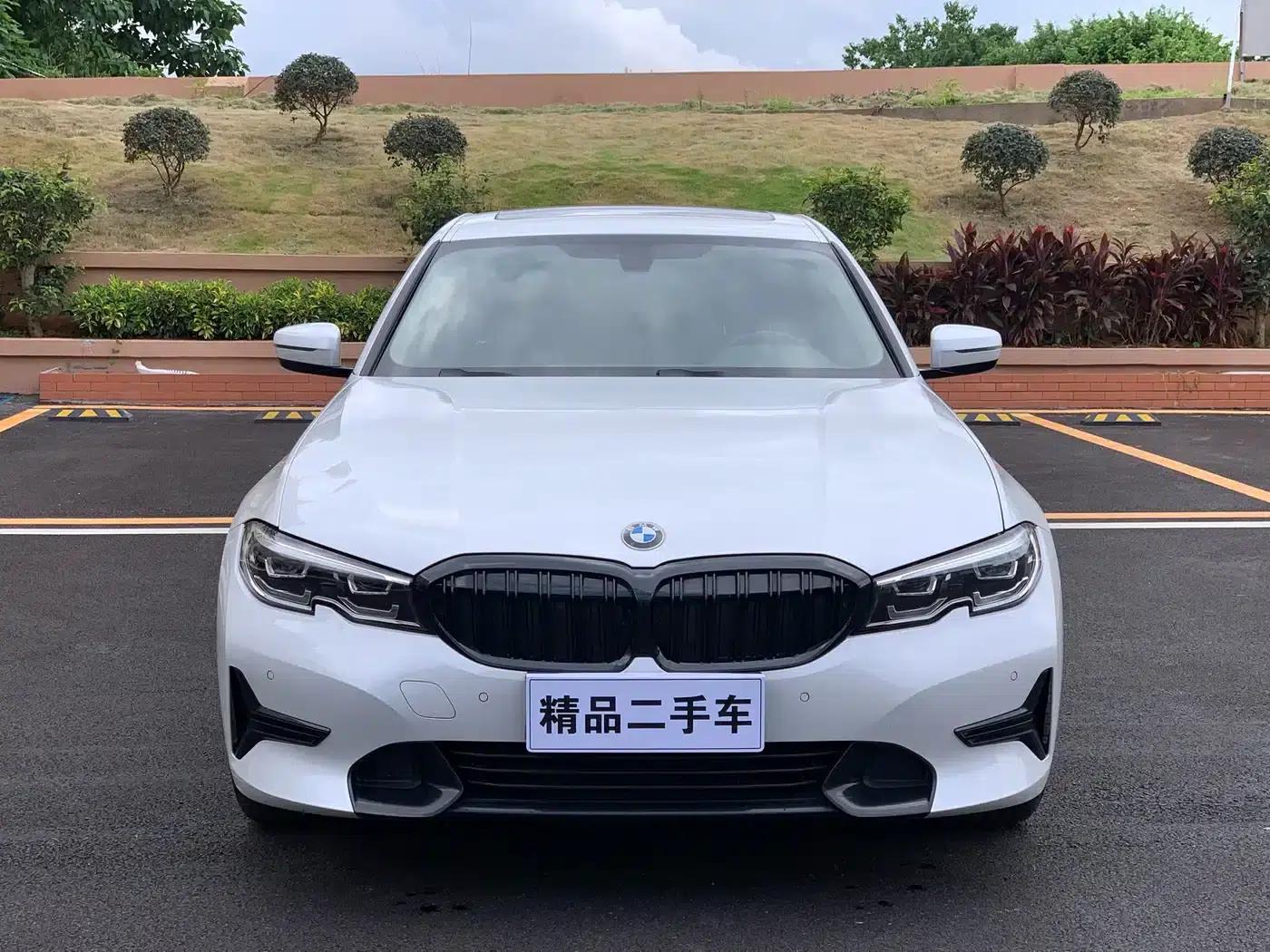 2022 BMW 3 Series 320i Sport Package — миниатюра 2